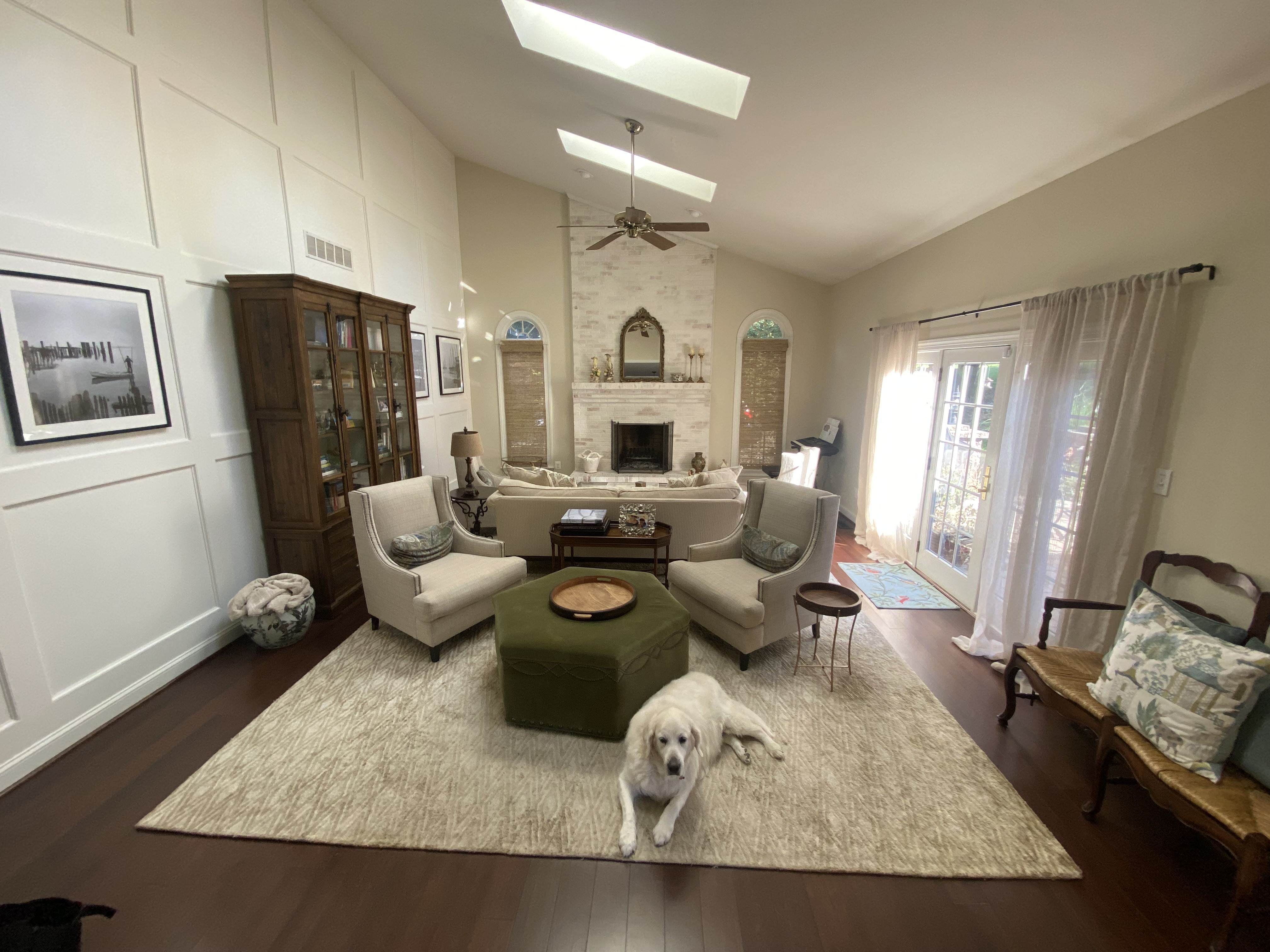 Original living Room before redesign